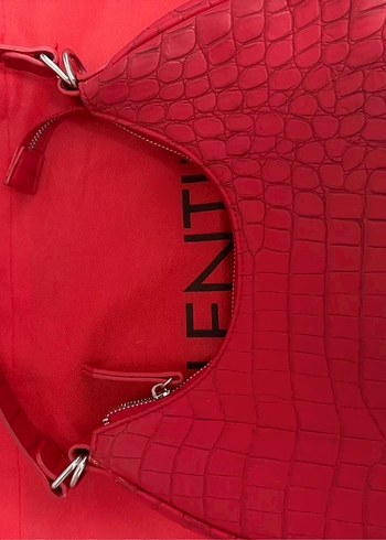 Kırmızı Yılan Derisi Desenli valentino çanta - Görsel 3