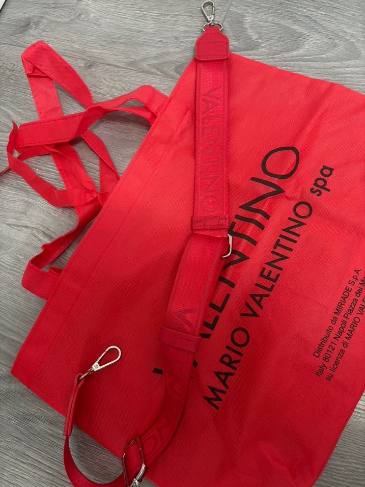 Kırmızı Yılan Derisi Desenli valentino çanta - Görsel 2