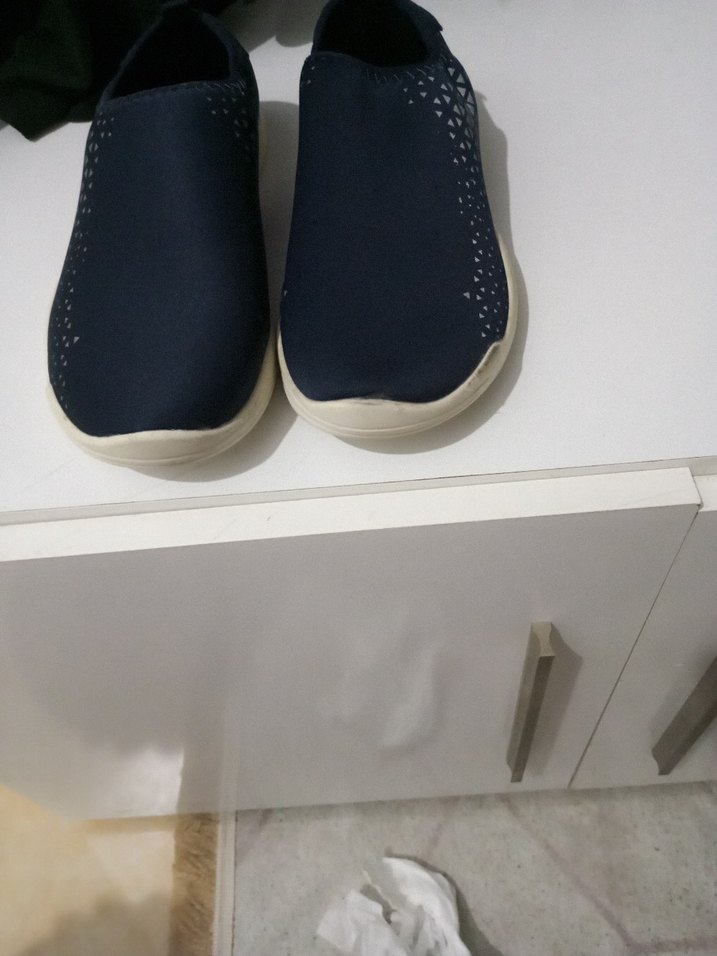 bayan Lacivert Kaymaz Ayakkabı Velcro - Görsel 4