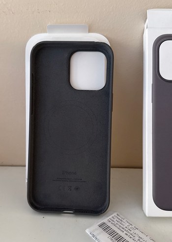 Siyah iPhone 16 Pro Max Silikon Kılıf - Görsel 3