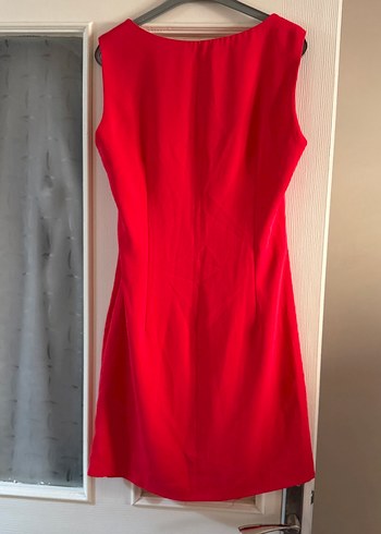 Zincir Detaylı Kırmızı Midi Elbise - Görsel 3