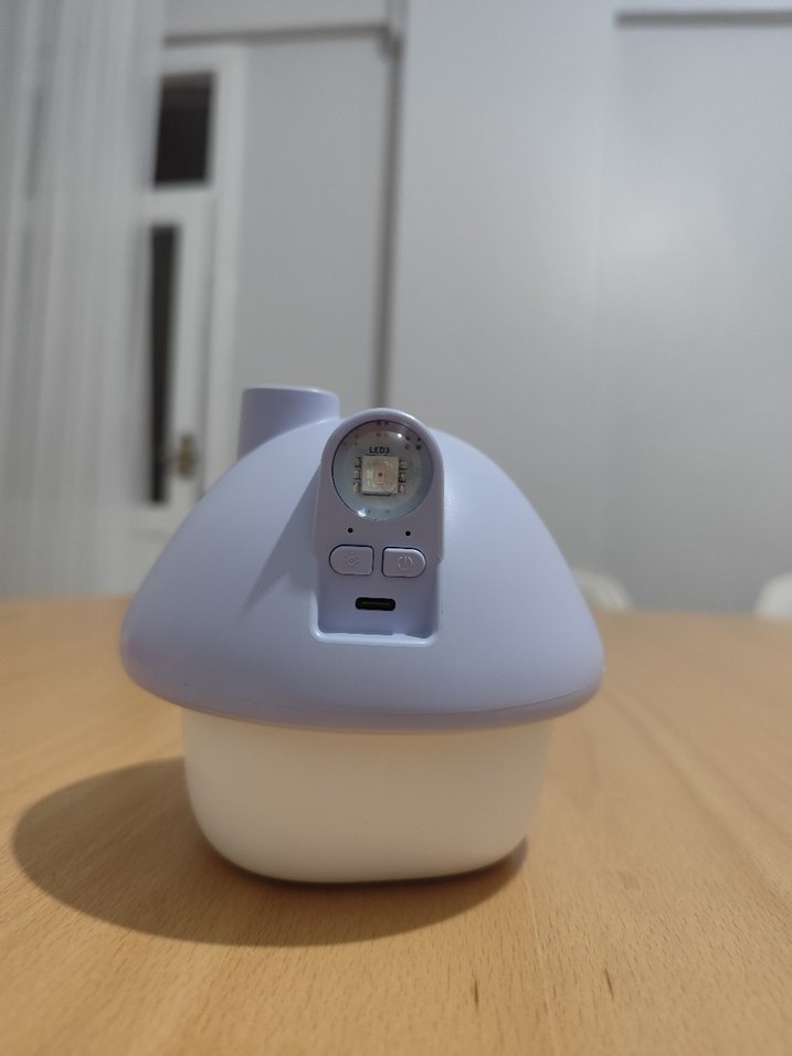 Beyaz Masaüstü Hava Temizleyici ve Nemlendirici - Görsel 3