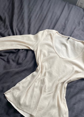 V Yaka krem bluz - Görsel 3