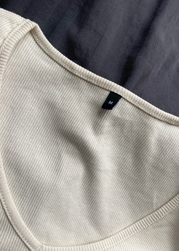 V Yaka krem bluz - Görsel 2