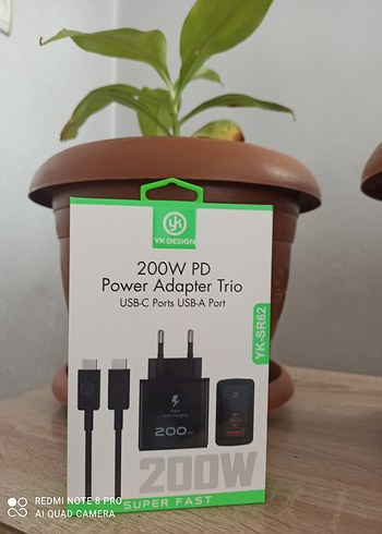 YK Design 200W PD Hızlı Şarj Adaptörü