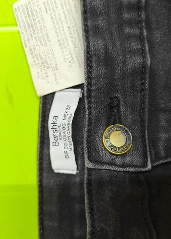 Bershka 38 Beden 
Siyah Kadın Regular Fit Denim Pantolon - Görsel 5
