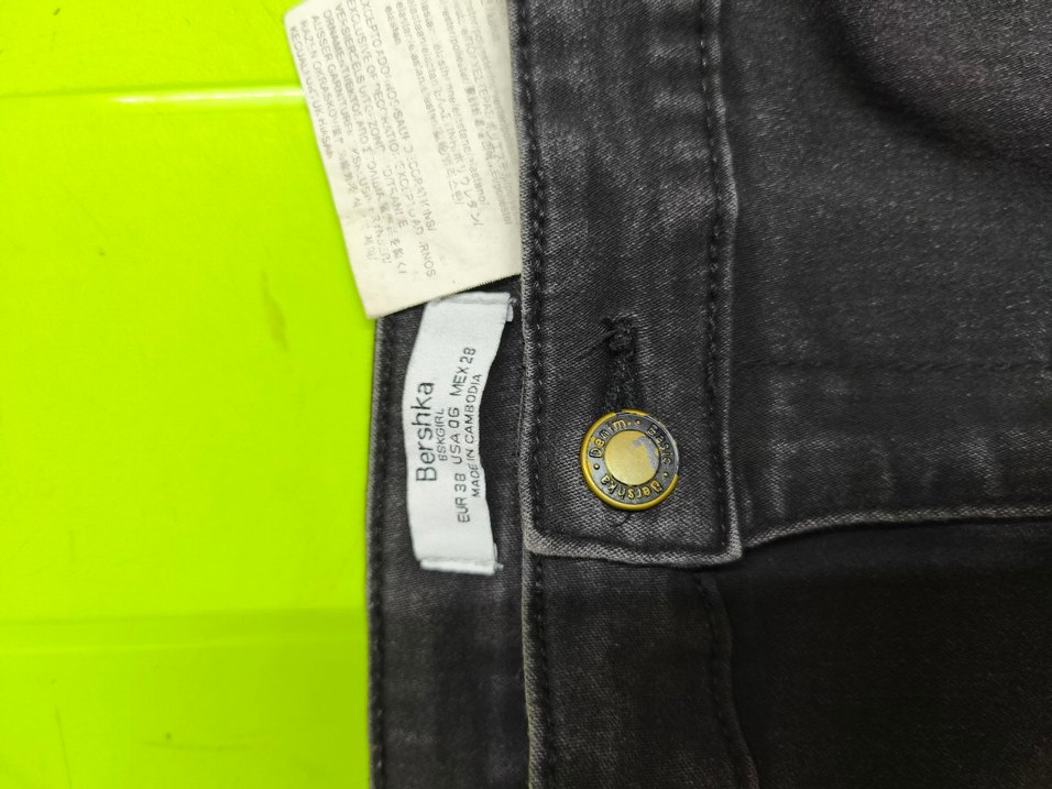 Bershka 38 Beden 
Siyah Kadın Regular Fit Denim Pantolon - Görsel 5