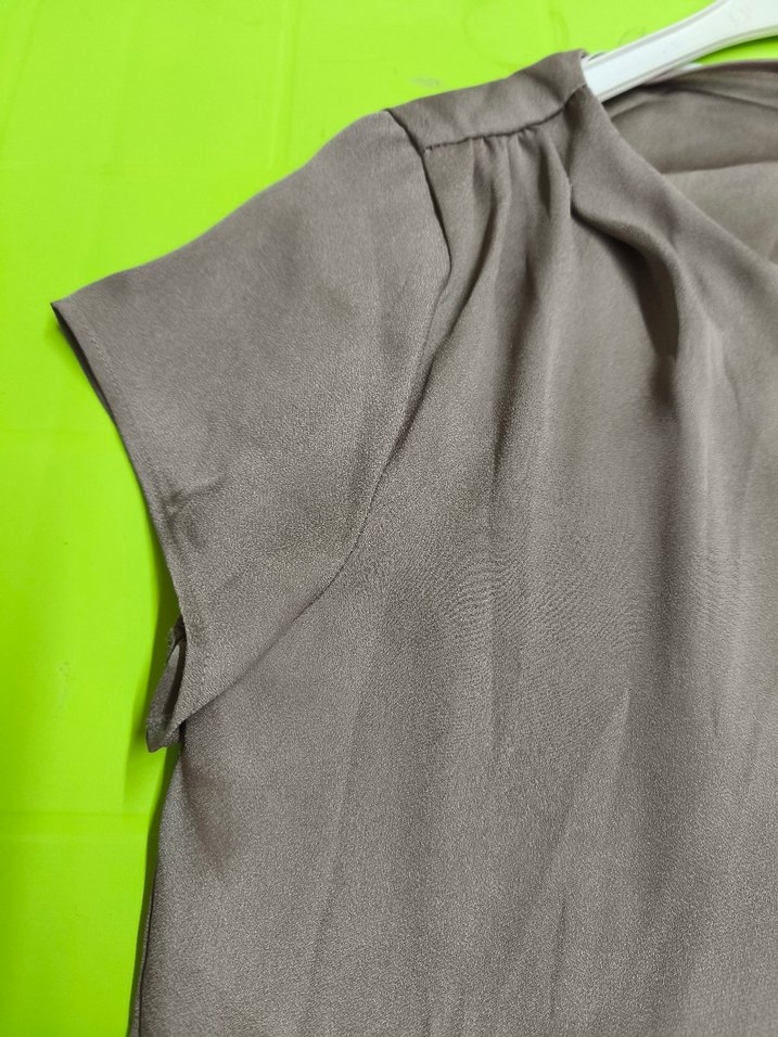 MANGO S
Bej Kısa Kollu Keten Kadın Bluz - Görsel 4