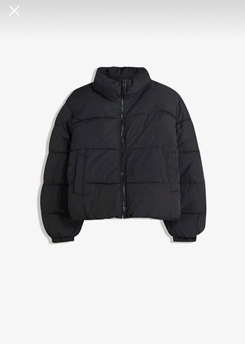 Siyah Mini Şişme Kadın Mont ve Bej ceket