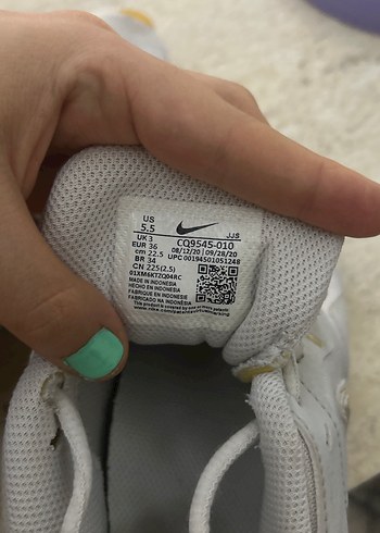 Kadın Beyaz Nike Bağcıklı Spor Ayakkabı - Görsel 3