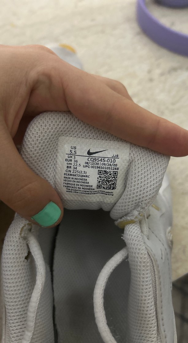 Kadın Beyaz Nike Bağcıklı Spor Ayakkabı - Görsel 3