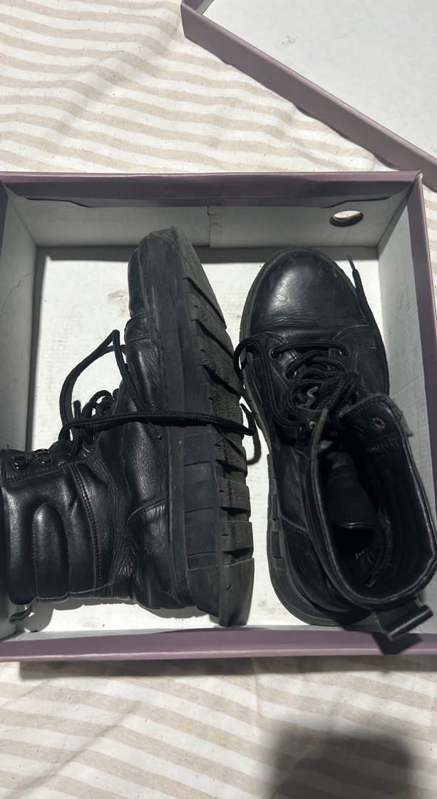 Siyah Deri Punk Tarzı Tokalı kadın Bot - Görsel 3