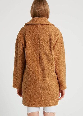 Bej Kürklü Kısa Kadın Kaban - Görsel 3