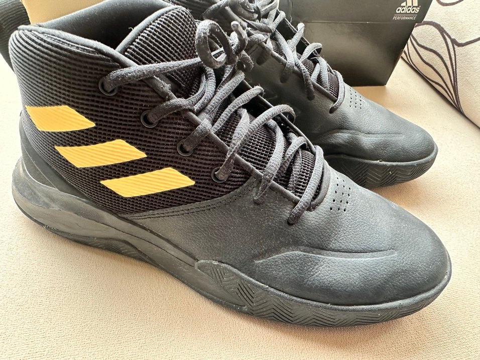 Adidas 40.5 numara Basketbol Ayakkabısı - Görsel 3