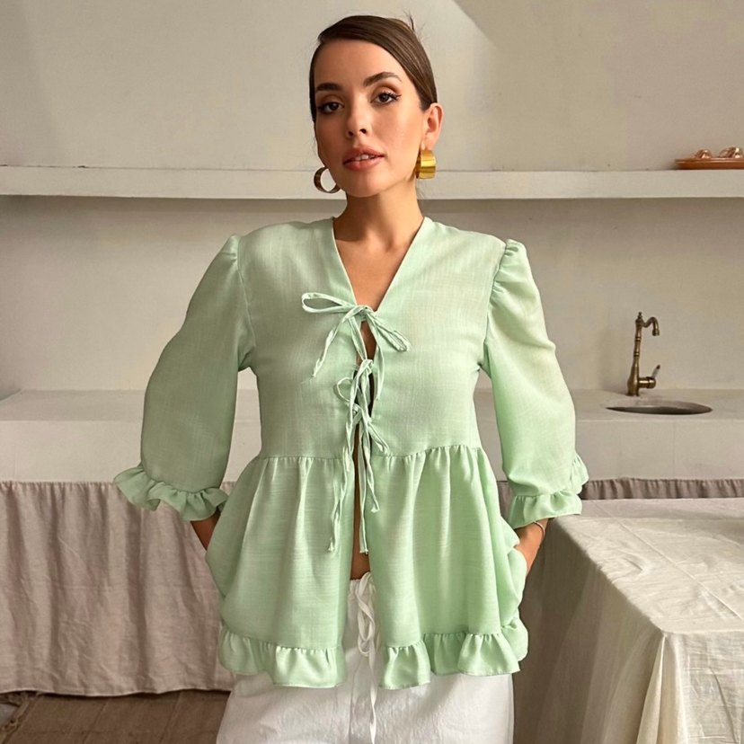 Yeşil Fırfırlı Detaylı Bluz - Görsel 2