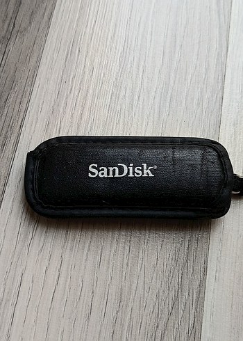 Beden Parlak Siyah Deri USB Bellek 4gb