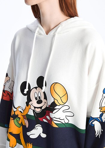 Kadın Beyaz Kapüşonlu Mickey Baskılı Sweatshirt - Görsel 3