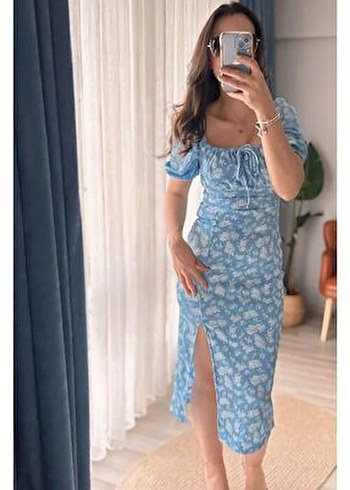 Mavi Çiçekli Uzun Elbise