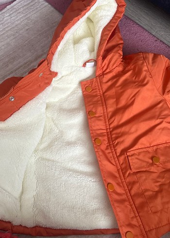 Kapüşonlu Turuncu Erkek Çocuk Mont - Görsel 2