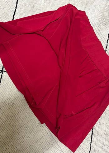 Kırmızı Pilili Mini Etek - Görsel 2