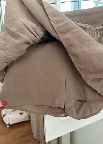 xs Beden camel Renk Zara- içi şortlu etek- 25 yaz sezonu
