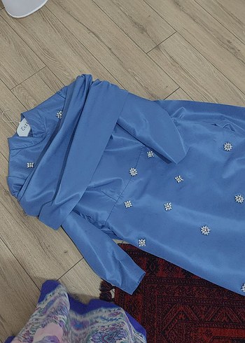 Uzun Kollu, İşlemeli Mavi tesettur Straplez detaylı Abiye Elbise - Görsel 4