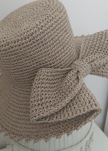 Bej Örgü Kadın Şapka Fırfırlı - Görsel 3