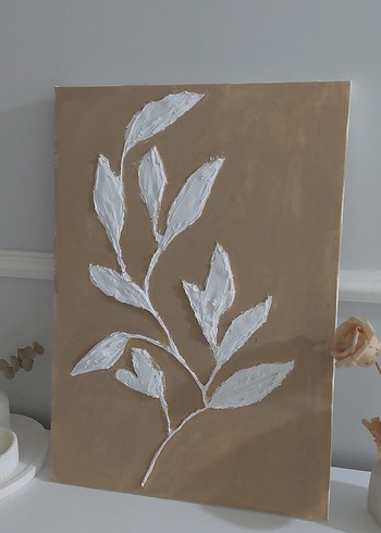 Bej Zemin Üzerinde Beyaz Yaprak Desenli Tablo - Görsel 2