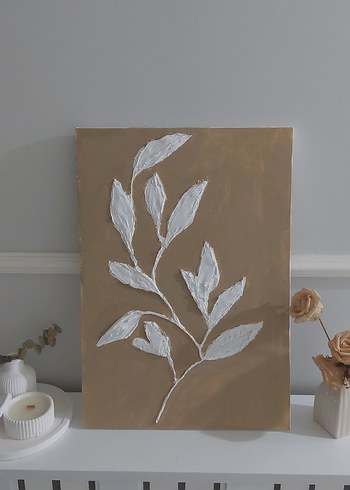 Bej Zemin Üzerinde Beyaz Yaprak Desenli Tablo - Görsel 3