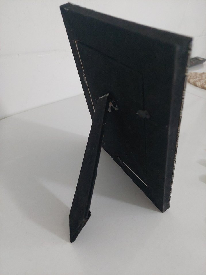 Gri Geometrik Desenli Fotoğraf Çerçevesi - Görsel 3