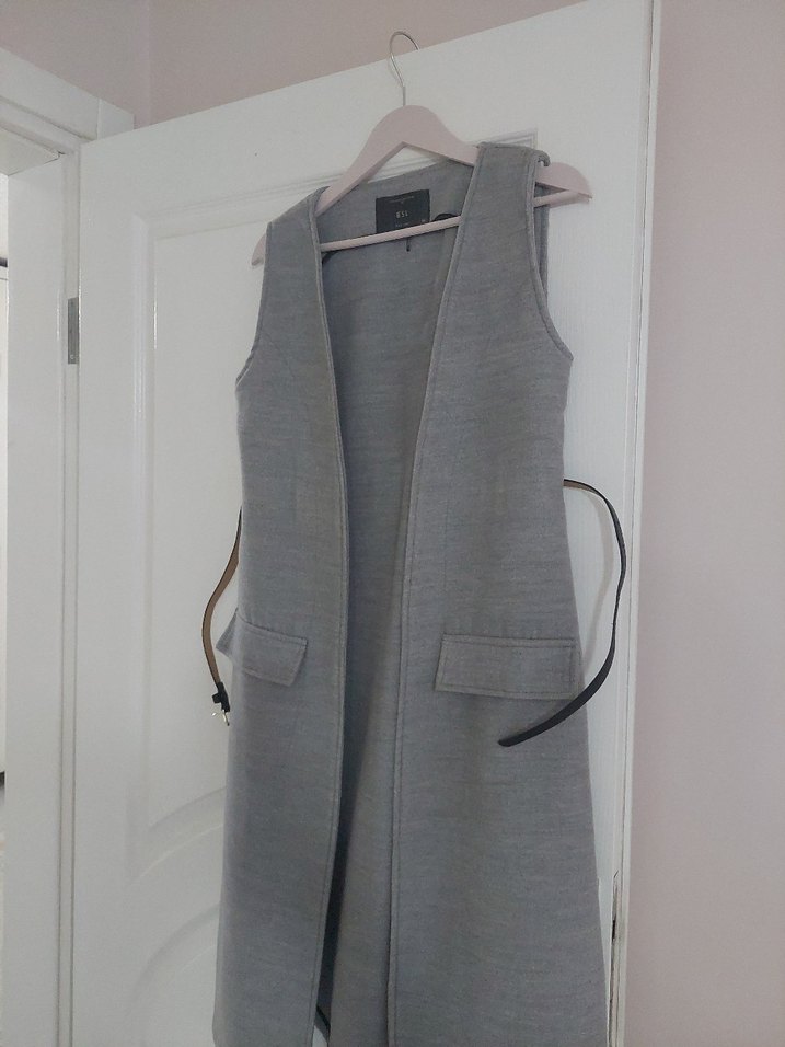 Kemerli Gri Midi Kadın Yelek kaşe - Görsel 3