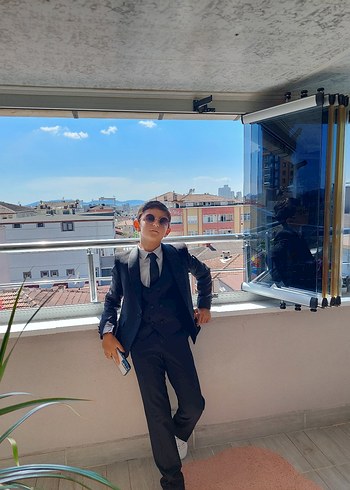 Klasik Şıklıkta Çocuk Takım Elbisesi - Görsel 3