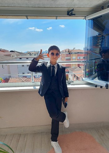 Klasik Şıklıkta Çocuk Takım Elbisesi - Görsel 2