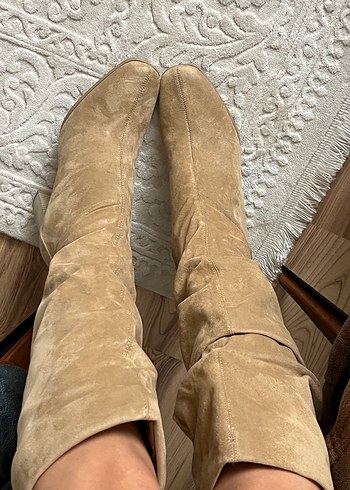 Bej Süet Kadın Diz Üstü Pliseli Bot - Görsel 4