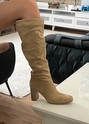 Bej Süet Kadın Diz Üstü Pliseli Bot - Görsel 2