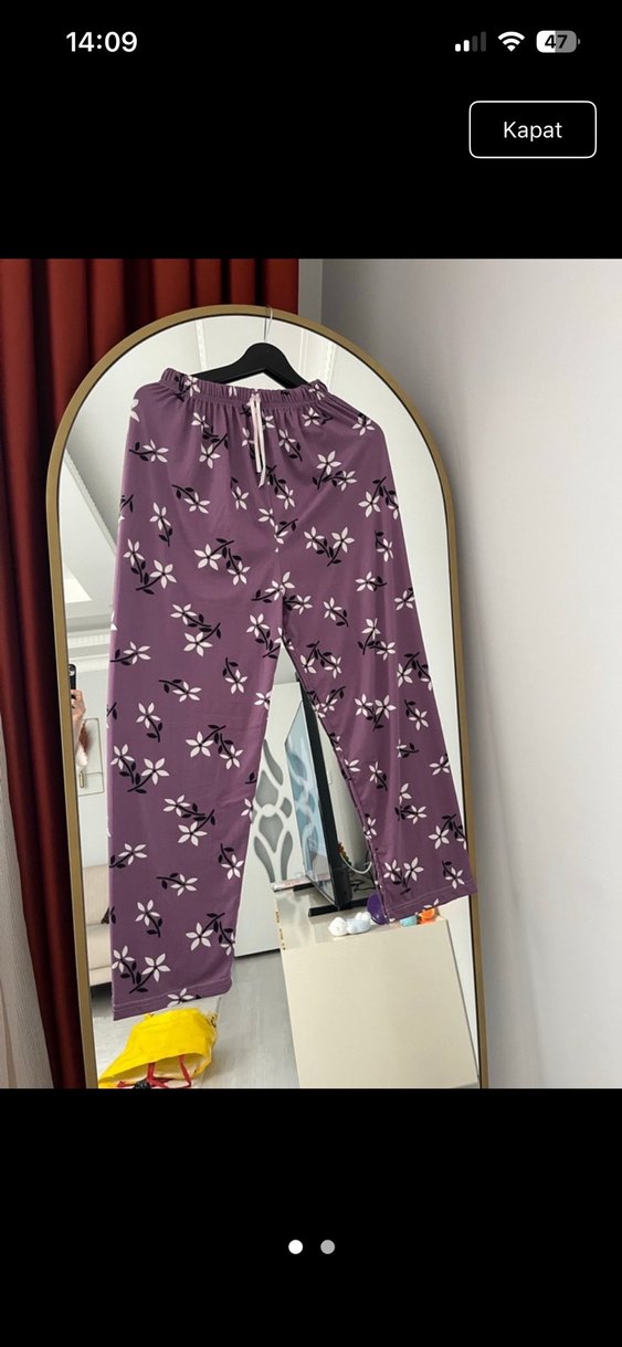 Mor Çiçekli Rahat Kumaş Kadın Pantolon - Görsel 2