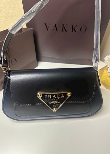 Beden siyah Renk Prada Siyah Deri Kadın Omuz Çantası