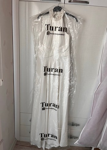 s Beden Beyaz Drapeli Uzun Abiye Elbise