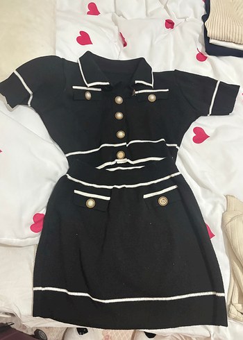 Siyah Düğmeli Gotik alt üst takım