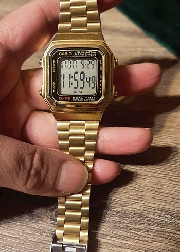 Casio Dijital Vintage Kadın Saat