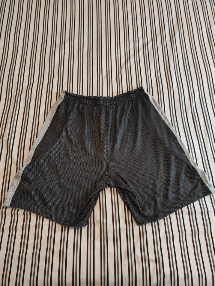 Nike Gri Erkek Spor Şortu - Görsel 5