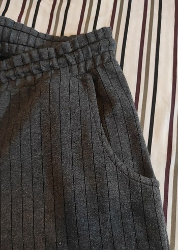 Gri Siyah Pilili Rahat Kesim Erkek Pantolon - Görsel 3