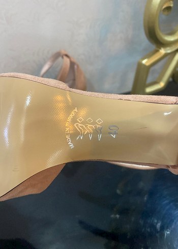 40 Beden ten rengi Renk Bej Süet Stiletto Tokalı Topuklu Kadın Ayakkabı