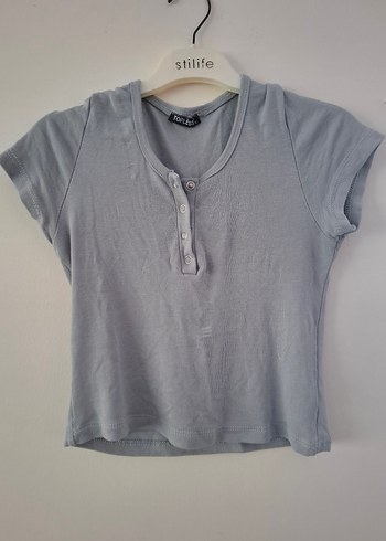 Kadın Gri Kısa Kollu Düğmeli Tişört - Görsel 2