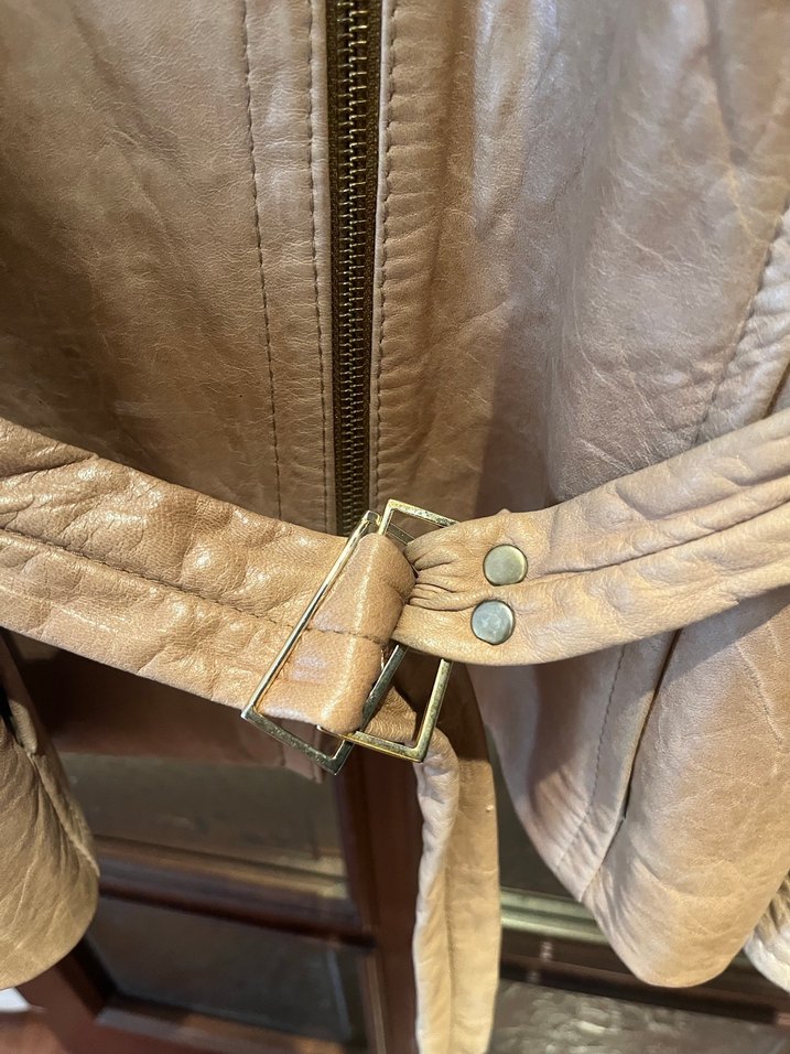 Bej Kadın Deri Kemerli Ceket - Görsel 3