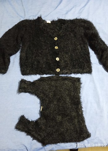 Siyah ceket ve crop