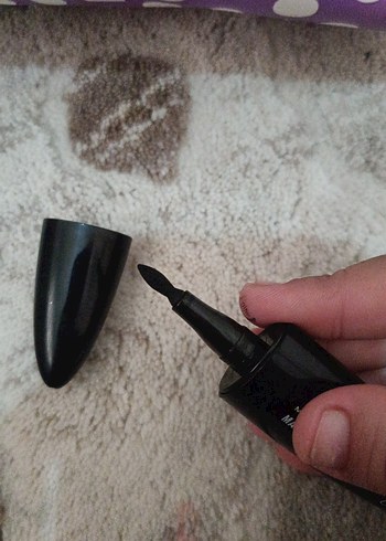 Beden Maybelline Master Precise Kıvrık Siyah Maskara