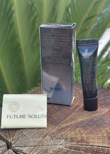 Shiseido Future Solution LX Göz Kontür Kremi 3ml - Görsel 2