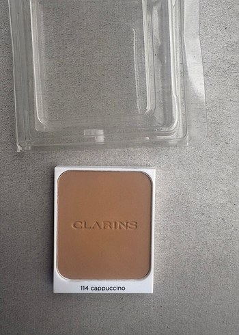 Clarins 114 Cappuccino Pudra - Görsel 2
