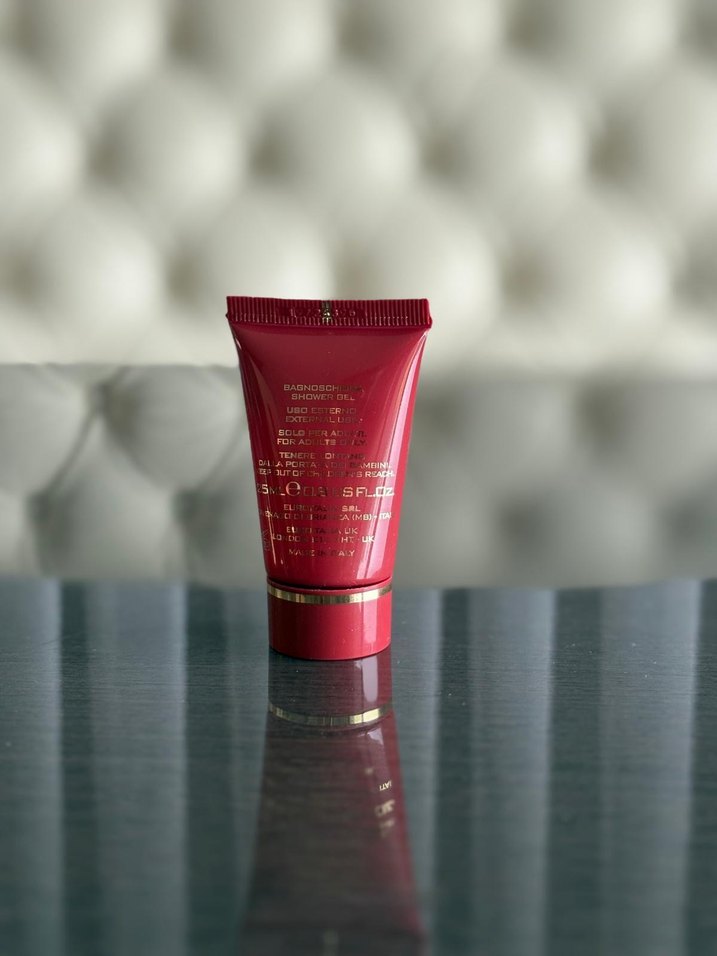 Versace Eros Flame Parfümlü Duş Jeli 25ML - Görsel 2